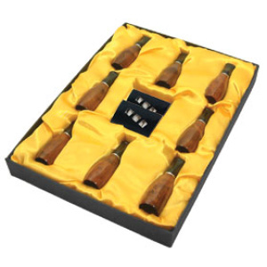 Wooden Cigar Holder $79.00/dis (8 pcs)
